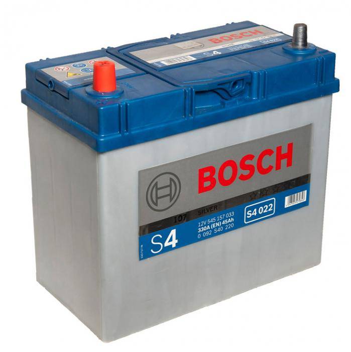 Аккумулятор для автомобиля Bosch 45Ач прямая полярность S4022